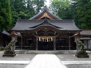 白山比咩神社