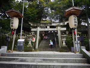 服部神社