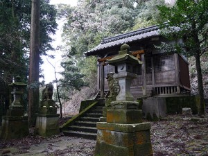 久米田神社　拝殿