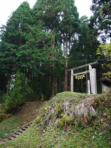 須須神社奥宮