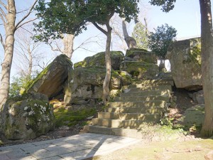 飯部磐座神社