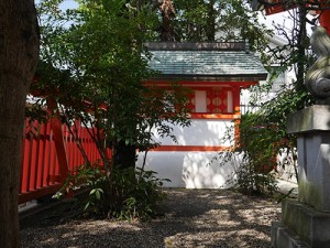 御霊神社