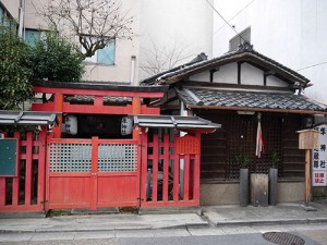 隼神社