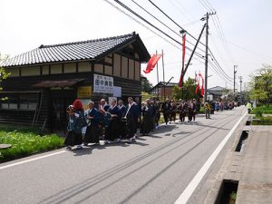 160423i6二上射水神社春季例大祭　築山神事