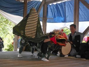 久豆彌神社・信露貴彦神社　王の舞