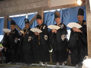 久豆彌神社・信露貴彦神社　王の舞