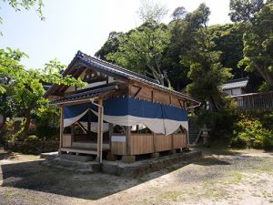 信露貴彦神社