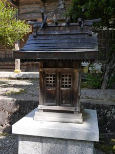 神杉伊豆牟比咩神社