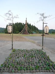 伊夜比咩神社例大祭・向田の火祭り