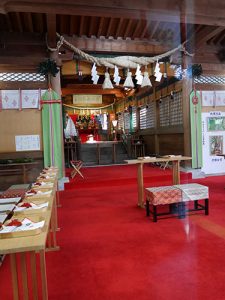 雄山神社前立社壇