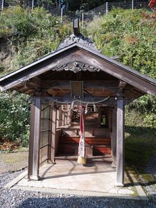 宇波西神社