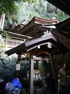 狭井神社