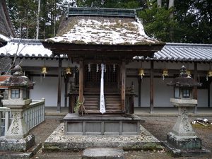 馬見岡綿向神社