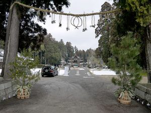 馬見岡綿向神社