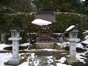 馬見岡綿向神社