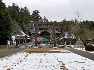 馬見岡綿向神社