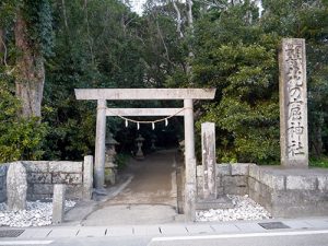 花窟神社