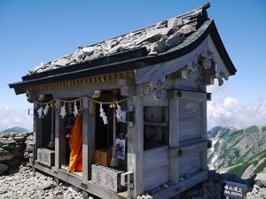 雄山神社峰本社