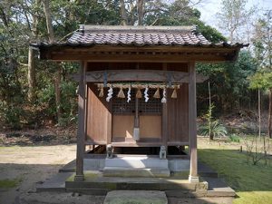 新保春日神社