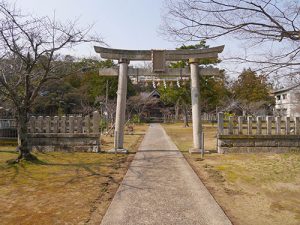 新保春日神社