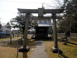 新保春日神社