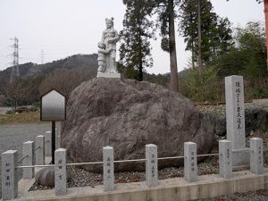 多禰神社