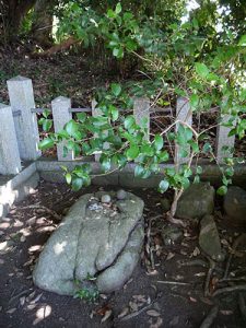 大穴持像石神社