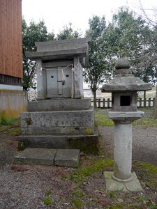 石田神社