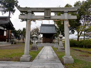 石田神社