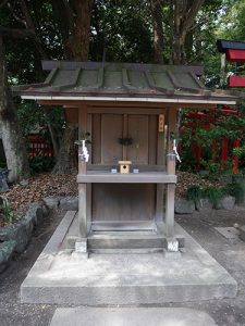 高座結御子神社