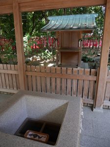 高座結御子神社