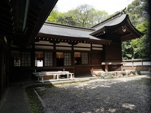 高座結御子神社