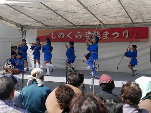 篠座神社