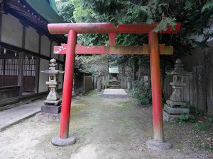 高縄神社