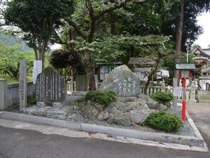 土居神社