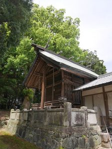 村山神社