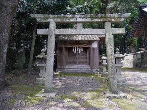 村山神社