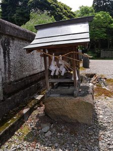 村山神社