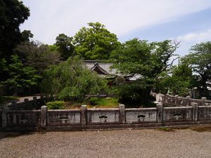 村山神社