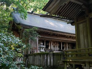 青海神社