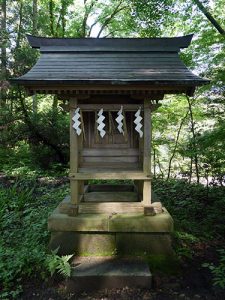 青海神社