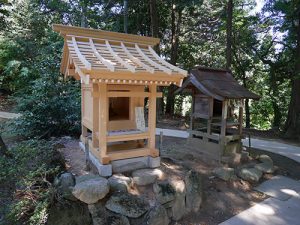 旦飯野神社