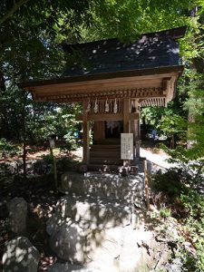 旦飯野神社