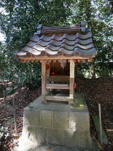 旦飯野神社