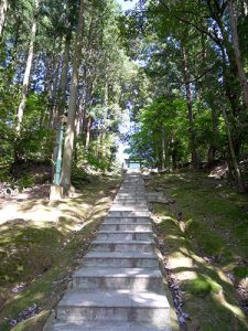 旦飯野神社