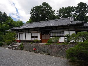 建勲神社