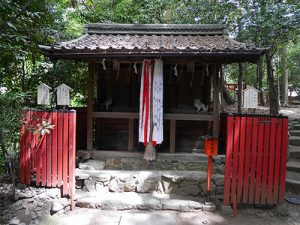 岩屋神社