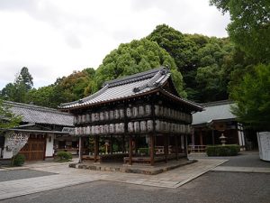 岩屋神社