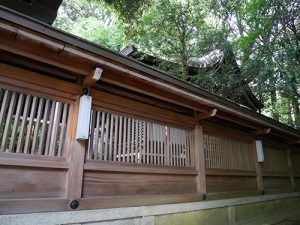 岩屋神社