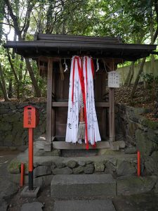 岩屋神社